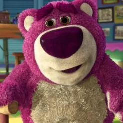 New La compagnie de la peluche Peluche bouillotte Lotso rouge Toy Story