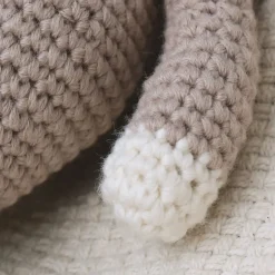 Hot La compagnie de la peluche Peluche crochet faon gris