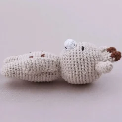 Sale La compagnie de la peluche Peluche crochet girafe timide