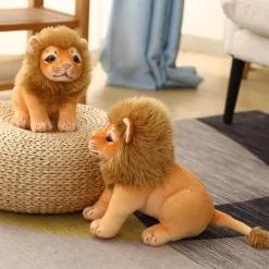 La compagnie de la peluche Peluche lion petit à la crinière douce