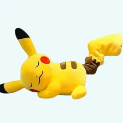 Sale La compagnie de la peluche Peluche Pikachu endormi doux jaune câlin univers Pokémon