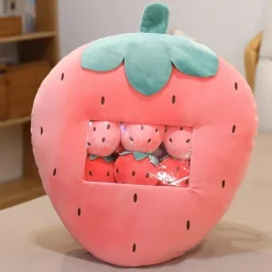 Online La compagnie de la peluche Peluche squishmallow fraise géante