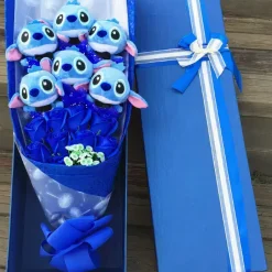 Sale La compagnie de la peluche Peluche Stitch gentleman fleur romantique cadeau doux