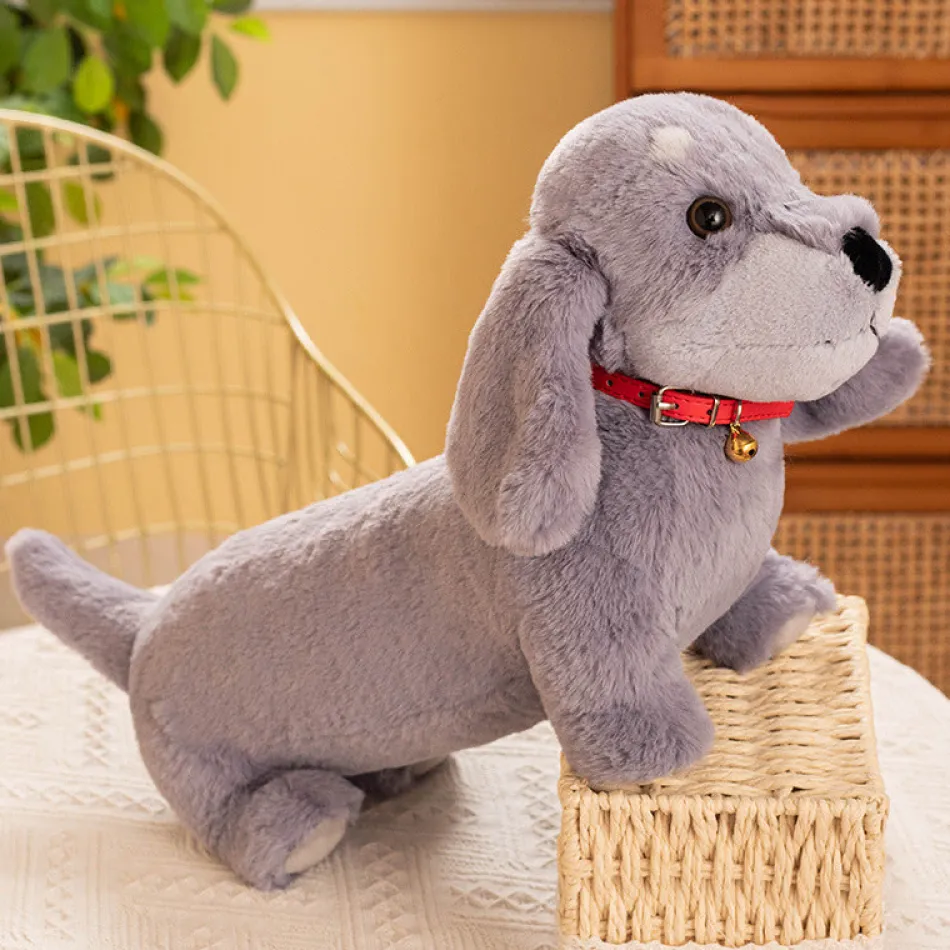 Sale La compagnie de la peluche Peluche teckel coloré avec son collier rouge