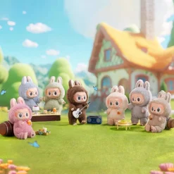 New La compagnie de la peluche Peluche type Labubu debout boîte mystère