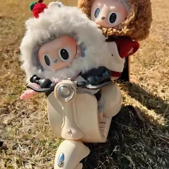 Hot La compagnie de la peluche Scooter accessoire pour peluche style Labubu